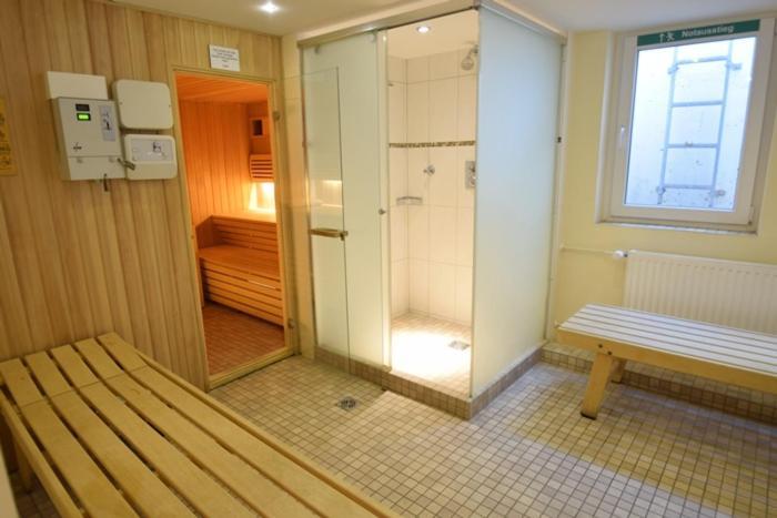 Apartment Gemuetliches 2-zimmer-appartement Mit Balkon. *